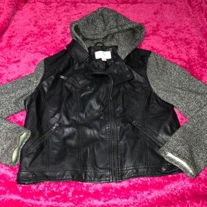 Women’s XXL jacket. (Faux leather)